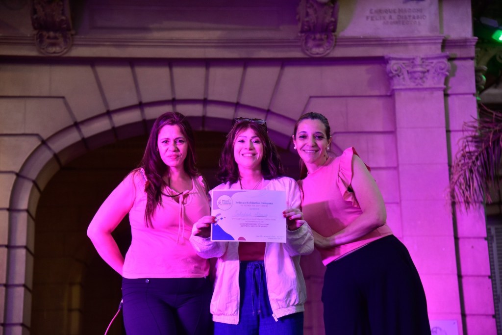 Pelucas Solidarias reconoció a Soledad Alonso por su compromiso y acompañamiento