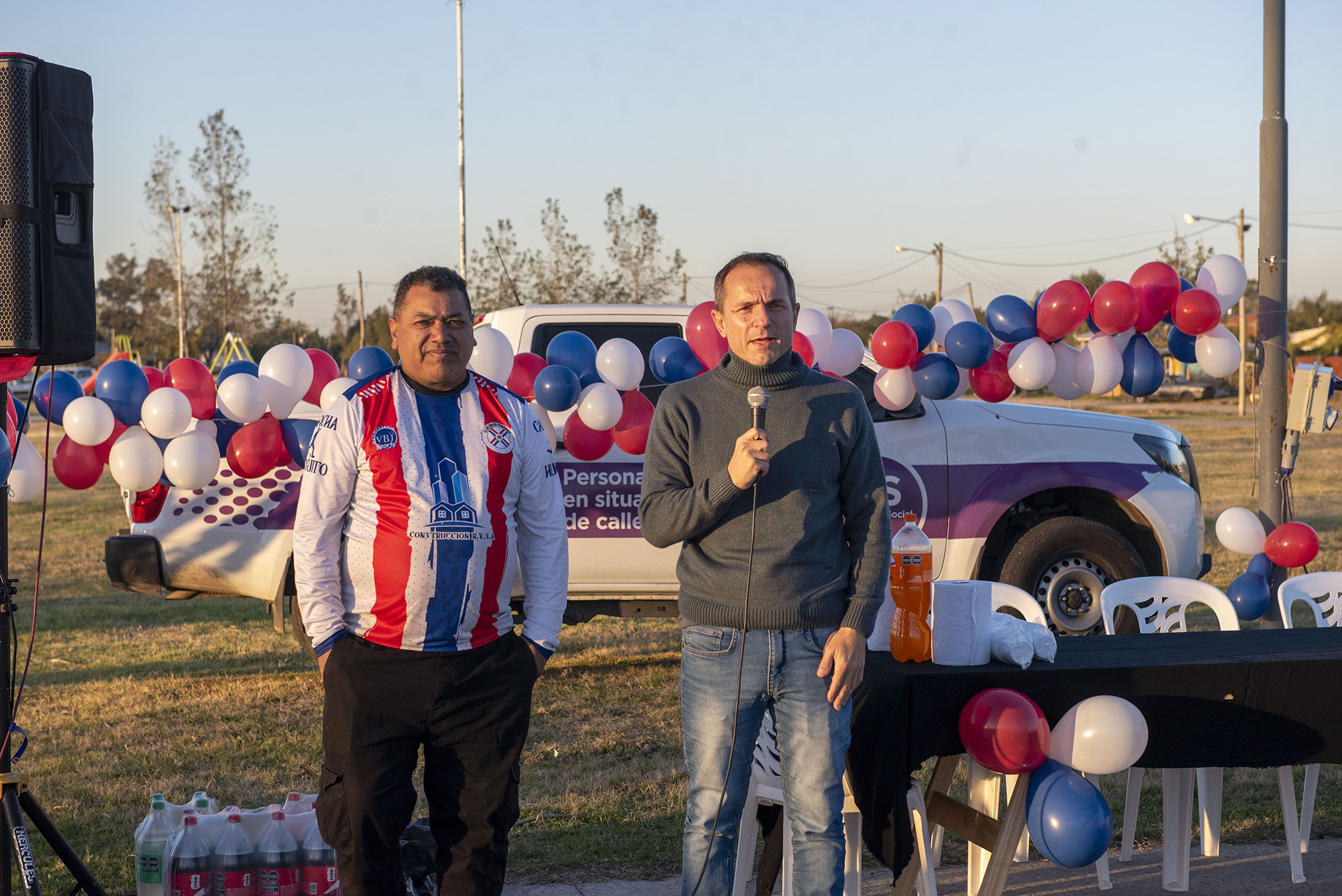 Abella acompañó a la colectividad paraguaya del barrio 21 de Septiembre en la reinauguración de la plaza