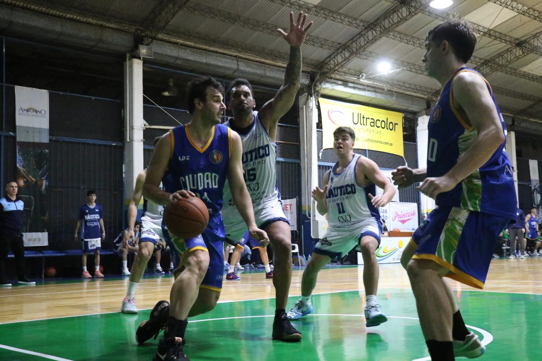 Ciudad de Campana debutó con victoria en el Torneo Provincial
