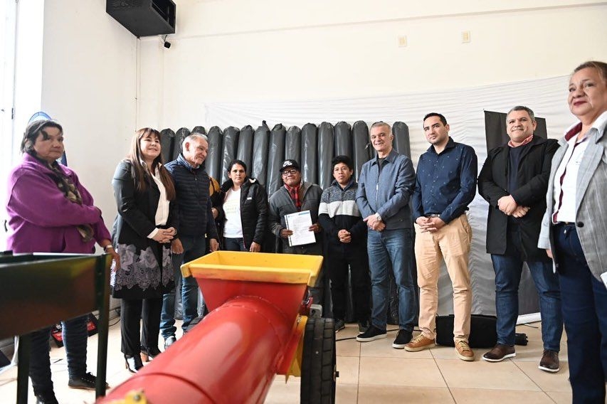 Ministerio de Trabajo: Entregaron herramientas e insumos para la producción olera
