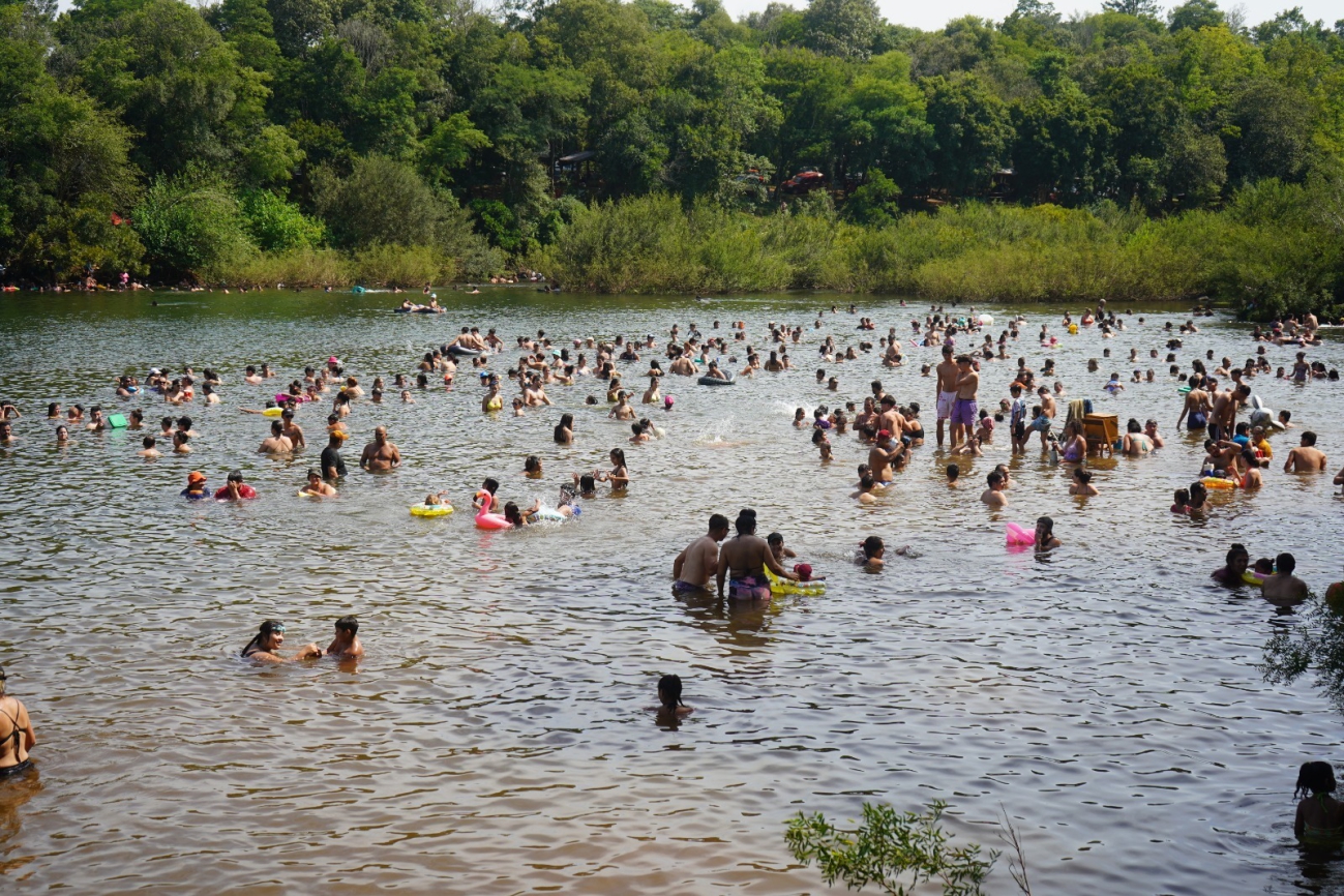 Eldorado: Exitoso fin de semana en el Balneario Municipal Piray Guazú.