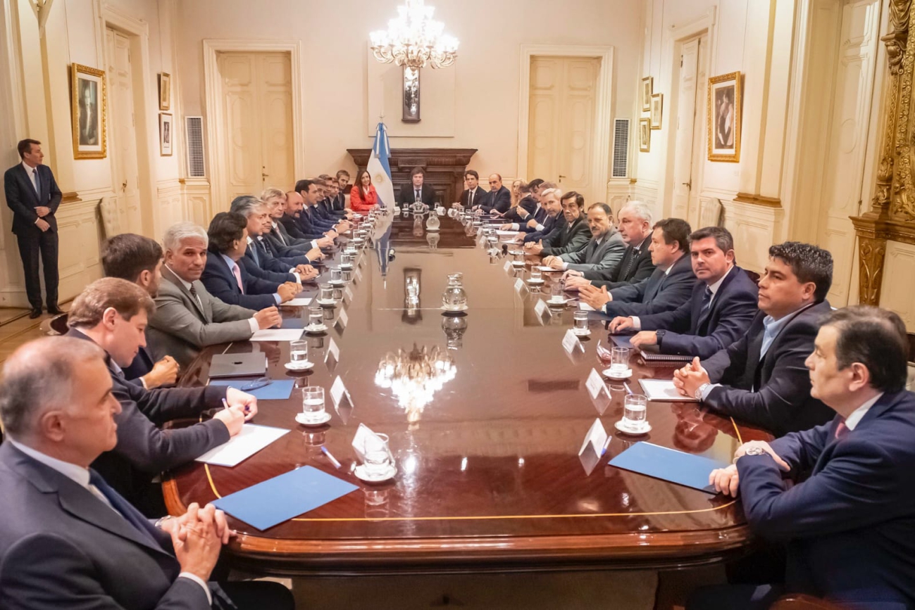 REUNIÓN DE MILEI CON GOBERNADORES: PASSALACQUA PLANTEÓ LA NECESIDAD DE PONER EN VALOR LAS AGENDAS PROVINCIALES