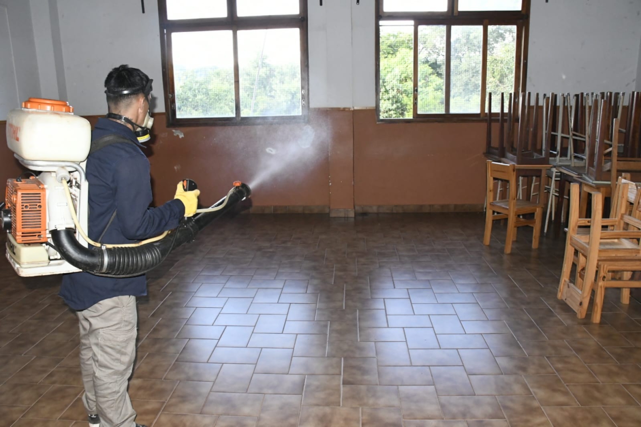 Eldorado: realizan operativos de fumigación en las escuelas