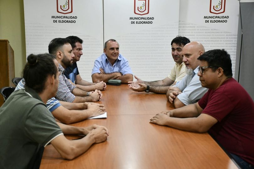 Municipalidad Eldorado: avanzan en gestiones para facilitar el servicio de internet en el parque industrial.
