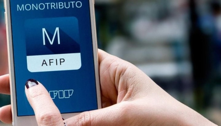 Massa presenta medidas de alivio fiscal para mipymes y pequeños contribuyentes