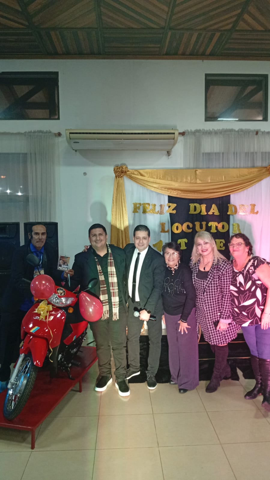 ATREM realizó la Fiesta dia del Locutor, con un flamante ganador de una moto 0 km.