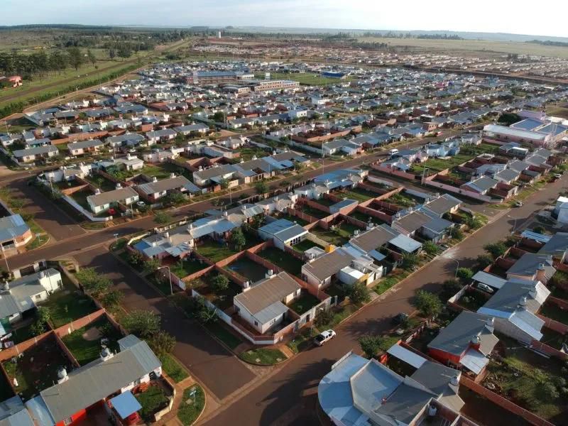 Con fondos propios y gestión eficiente, Misiones sostiene la vivienda mientras Nación abandona