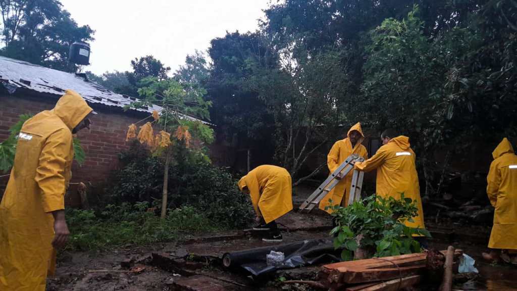 Eldorado: Asistencia a vecinos afectados por las lluvias