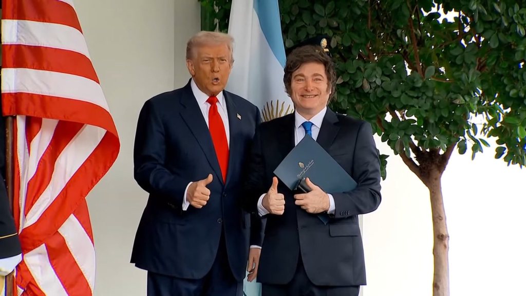 Trump, sin filtros sobre la Argentina: “Están luchando por su vida… están muriendo"