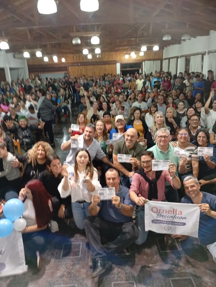 Eldorado: Pipo Duran acompaño el Cierre de Campaña del sublema "Sigamos Avanzando"