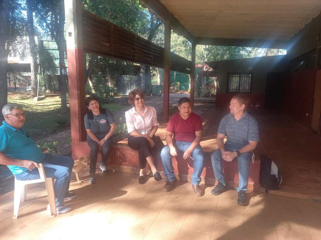 Eldorado: La diputada Carolina Butvilofski se reunió con vecinos de Eldorado II.