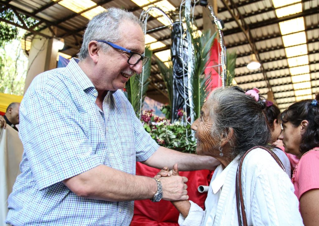 SENSIBILIDAD Y FIRMEZA FRENTE AL CAOS