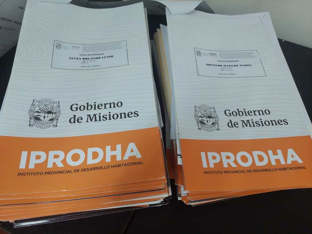 POZO AZUL: JUNTO AL IPRODHA ULTIMAN DETALLES PARA LA ENTREGA DE 126 NUEVOS TÍTULOS DE PROPIEDAD