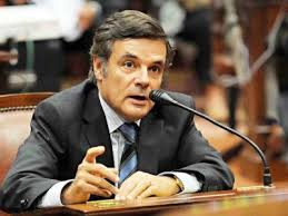 Misiones en la Vanguardia: La Visión Estratégica de Carlos Rovira
