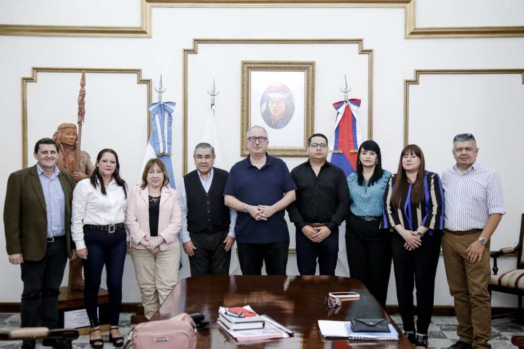 UPCN SE REUNIÓ CON EL GOBERNADOR HUGO PASSALACQUA