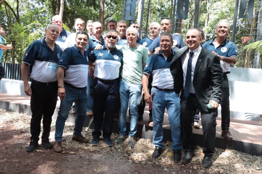 EMOTIVO HOMENAJE EN ELDORADO EN EL DÍA DE LA MEMORIA POR LA VERDAD Y LA JUSTICIA