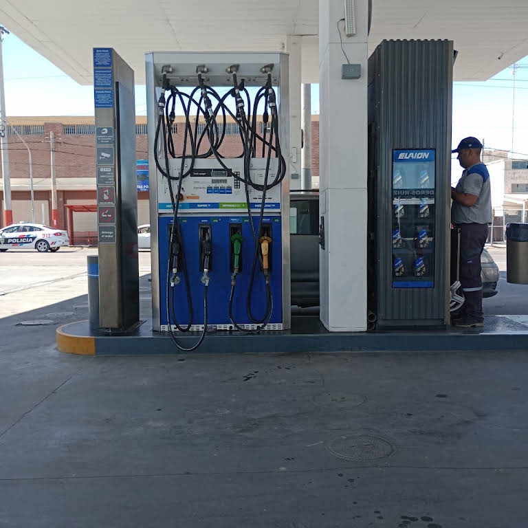 Las petroleras afirman que se normaliza el abastecimiento de combustible en todo el país