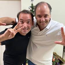 El hermano del vocero Adorni fue ascendido en el Estado y cobrará $4 millones