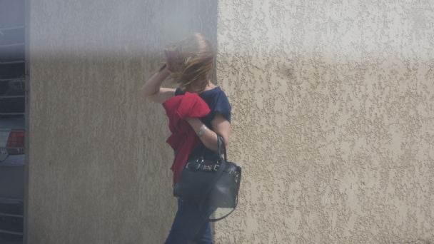 Viento SUR intenso y descenso de temperatura en San Juan