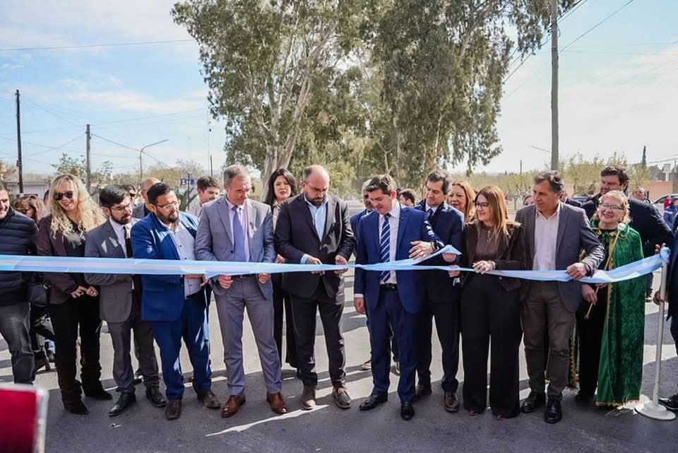 Orrego anunció el inicio de la repavimentación de calle Sargento Cabral entre Paula Albarracín y Calívar
