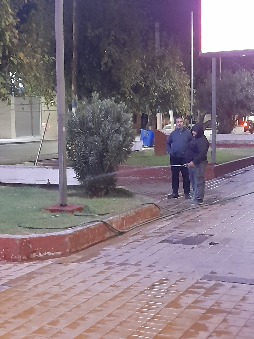 Mañana fresca, tarde con calorcito y noche con viento sur fortísimo