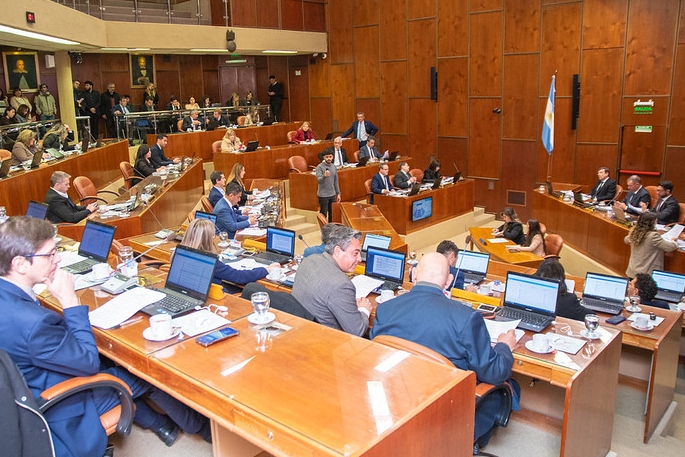 Vicuña: Diputados dio luz verde al acuerdo por US$250 millones con respaldo inesperado del PJ