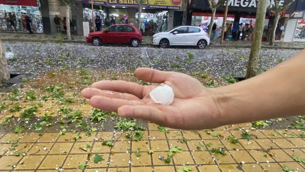 Alerta amarilla por tormentas fuertes y caída de granizo en San Juan