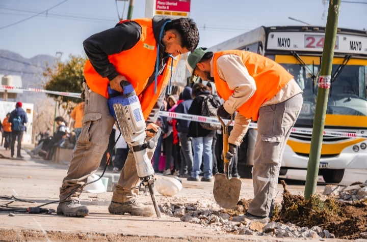 *Remodelan la Plaza La Libertad para festejar un nuevo aniversario del departamento*