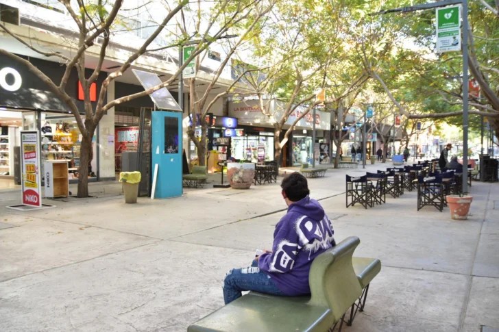 Lunes nuboso, fresco y con viento intenso en San Juan