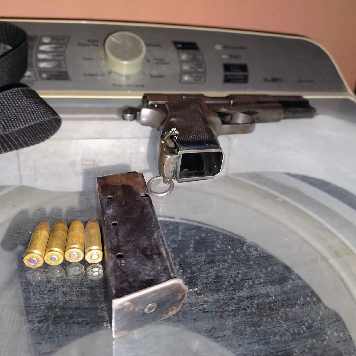 Una pelea entre dos familias terminó con un joven detenido y un arma secuestrada