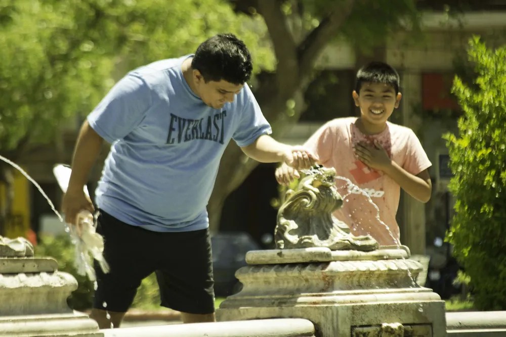 Rige alerta amarilla por temperaturas extremas en San Juan