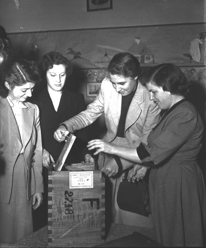 Efemérides del 11 de noviembre: un día para recordar el voto femenino y otros hitos